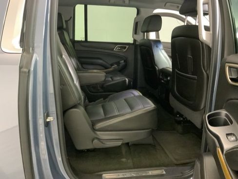 Used 2016 GMC Yukon XL Denali image 28