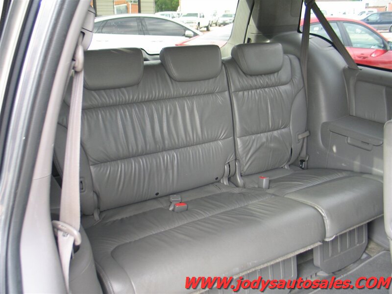 Used 2010 Honda Odyssey Touring image 25
