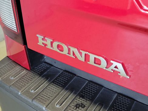 Certified 2025 Honda Ridgeline Sport image 6