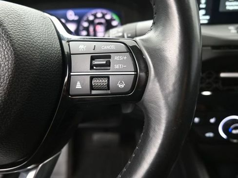 Used 2024 Honda Accord Touring image 2