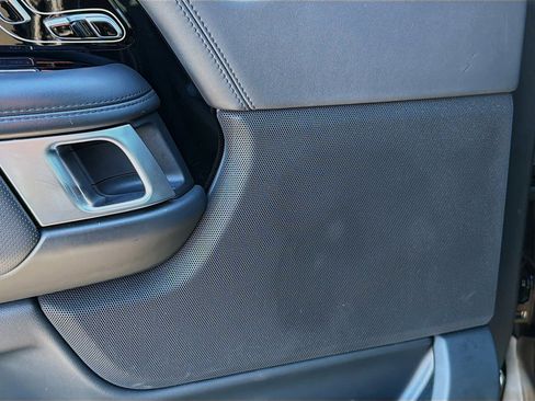 Used 2021 Land Rover Range Rover SV Autobiography Dynamic image 25