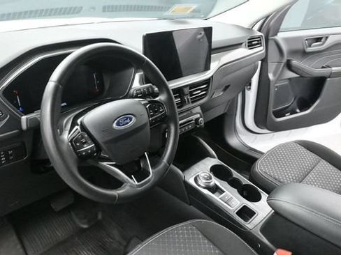 Used 2023 Ford Escape Active w/ Tech Pack #1 AWD/4WD image 18