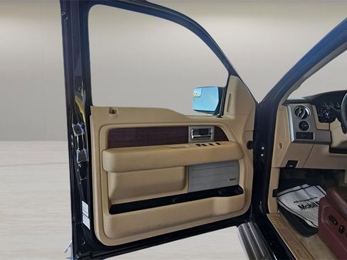 Used 2013 Ford F150 King Ranch w/ King Ranch Luxury Pkg image 11