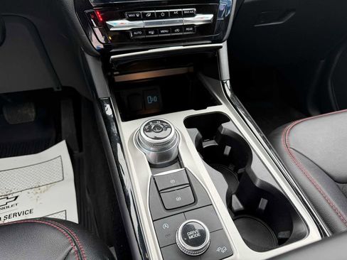 Used 2024 Ford Explorer ST-Line w/ Class IV Trailer Tow Package image 13