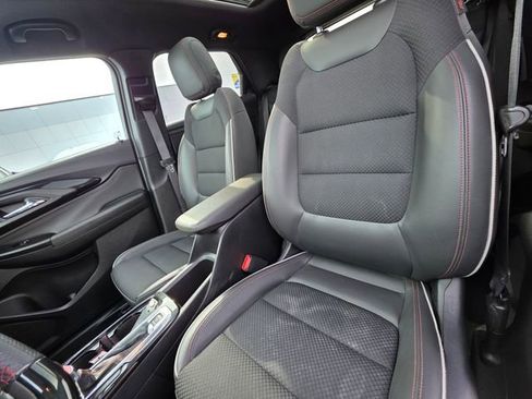 Used 2021 Chevrolet TrailBlazer RS w/ Sun and Liftgate Package image 25