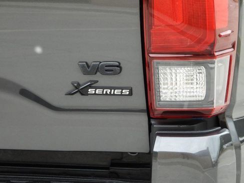 Used 2019 Toyota Tacoma SR5 RWD image 15