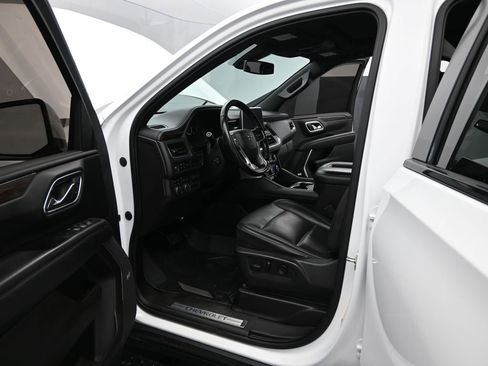 Used 2021 Chevrolet Tahoe Z71 w/ Z71 Signature Package image 13