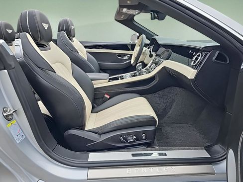 Certified 2021 Bentley Continental GT image 2