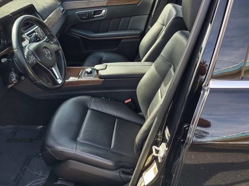 Used 2013 Mercedes-Benz E 350 4MATIC Sedan image 11