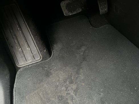 Used 2025 Chevrolet Traverse LT image 10