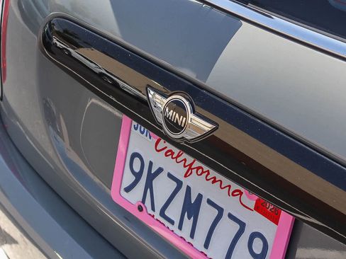 Used 2017 MINI Cooper 2-Door Hardtop image 9