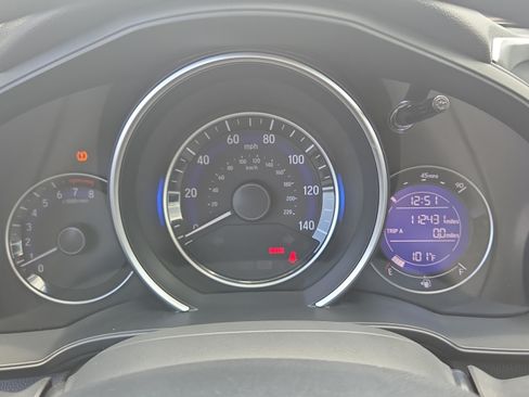 Used 2015 Honda Fit LX image 25