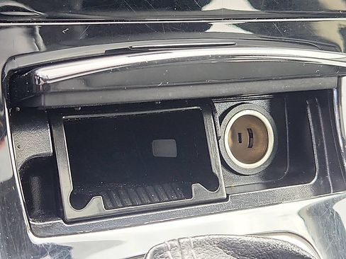 Used 2015 INFINITI Q50 AWD w/ Moonroof Package image 26