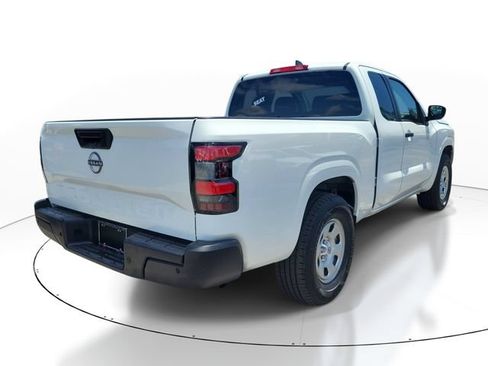 Used 2022 Nissan Frontier S w/ Technology Package RWD image 2
