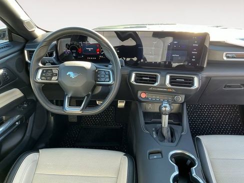 Used 2024 Ford Mustang GT Premium image 15