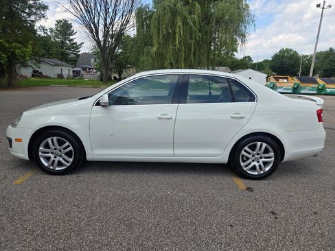 Used 2007 Volkswagen Jetta Wolfsburg Edition FWD image 4
