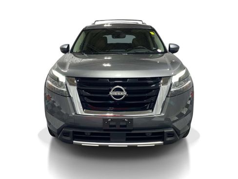 Used 2023 Nissan Pathfinder Platinum AWD/4WD image 6
