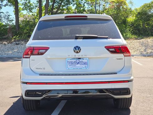Used 2023 Volkswagen Tiguan SE R-Line AWD/4WD image 25