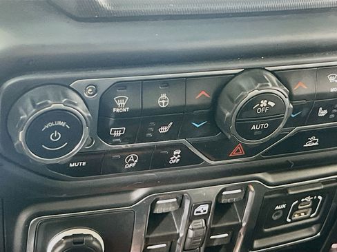 Used 2023 Jeep Gladiator Sport AWD/4WD image 20