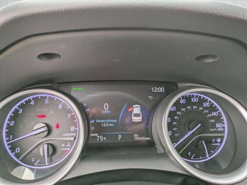 Used 2023 Toyota Camry XLE image 11