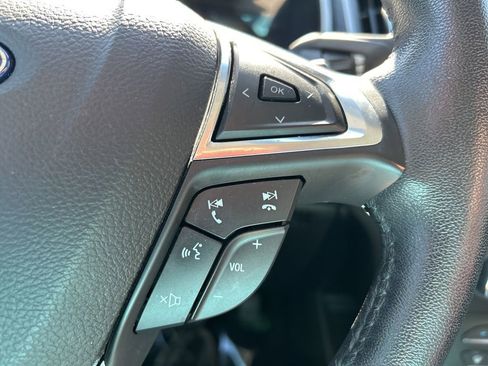 Used 2020 Ford Edge SEL w/ Cold Weather Package image 27