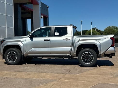 New 2026 Toyota Tacoma TRD Sport AWD/4WD image 7