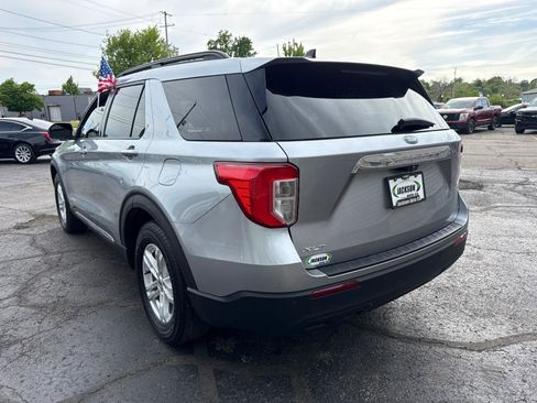 Used 2022 Ford Explorer XLT RWD image 11