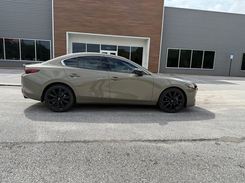 Used 2024 MAZDA MAZDA3 s image 5