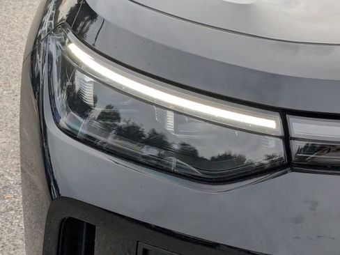 New 2026 Volkswagen Tiguan S AWD/4WD image 9