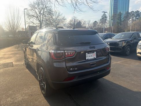 Used 2023 Jeep Compass Altitude image 5