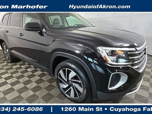 Used 2024 Volkswagen Atlas SE FWD image 1