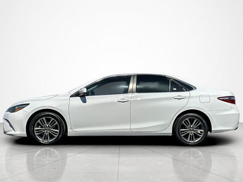 Certified 2016 Toyota Camry SE FWD image 2