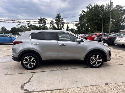 Used 2020 Kia Sportage LX image 4