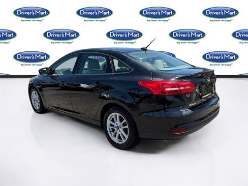 Used 2015 Ford Focus SE FWD image 5