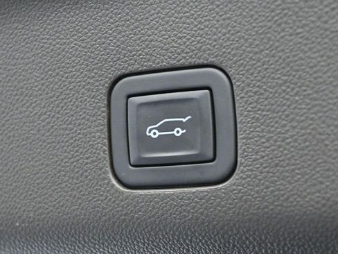 Used 2024 Cadillac Escalade Sport w/ LPO, ONYX Package AWD/4WD image 11