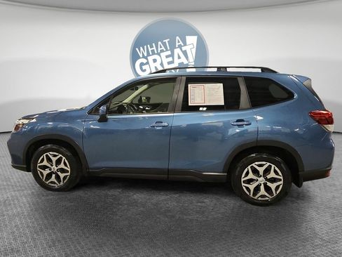 Used 2019 Subaru Forester Premium AWD/4WD image 8