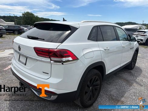 Used 2023 Volkswagen Atlas Cross Sport SE w/ Panoramic Sunroof Package AWD/4WD image 5