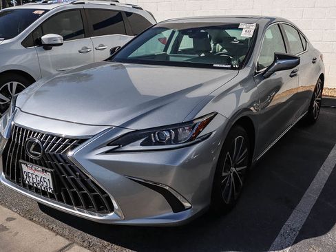 Used 2023 Lexus ES 350 w/ Premium Package image 5