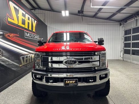 Used 2017 Ford F250 Lariat w/ Chrome Package AWD/4WD image 16