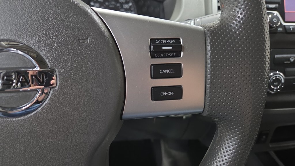 Used 2018 Nissan Frontier SV AWD/4WD image 12