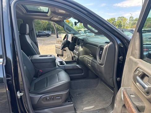 Used 2022 GMC Sierra 2500 Denali w/ Technology Package AWD/4WD image 14