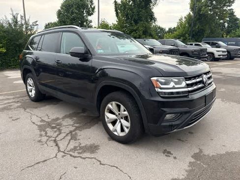 Used 2019 Volkswagen Atlas SE w/ Towing Package AWD/4WD image 3