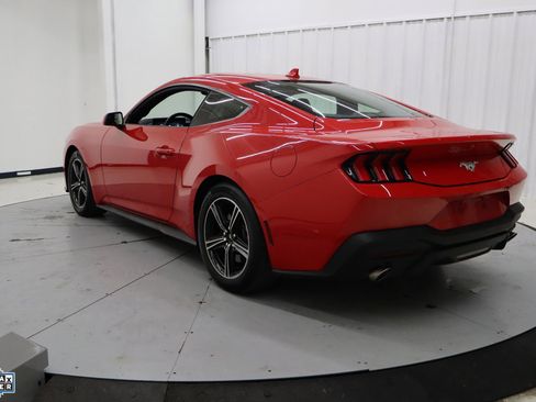 Certified 2024 Ford Mustang Coupe image 8