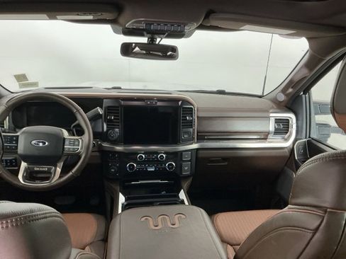 Used 2025 Ford F450 King Ranch w/ Chrome Package image 29