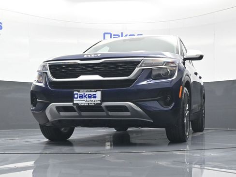 Certified 2023 Kia Seltos S w/ Navigation Package image 27