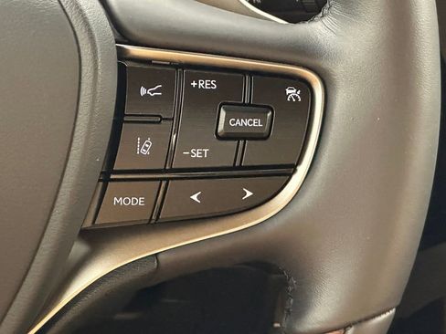 Used 2024 Lexus ES 300h Ultra Luxury w/ Accessory Package (Z1) image 32