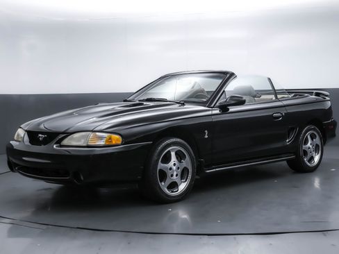 Used 1996 Ford Mustang Cobra image 1