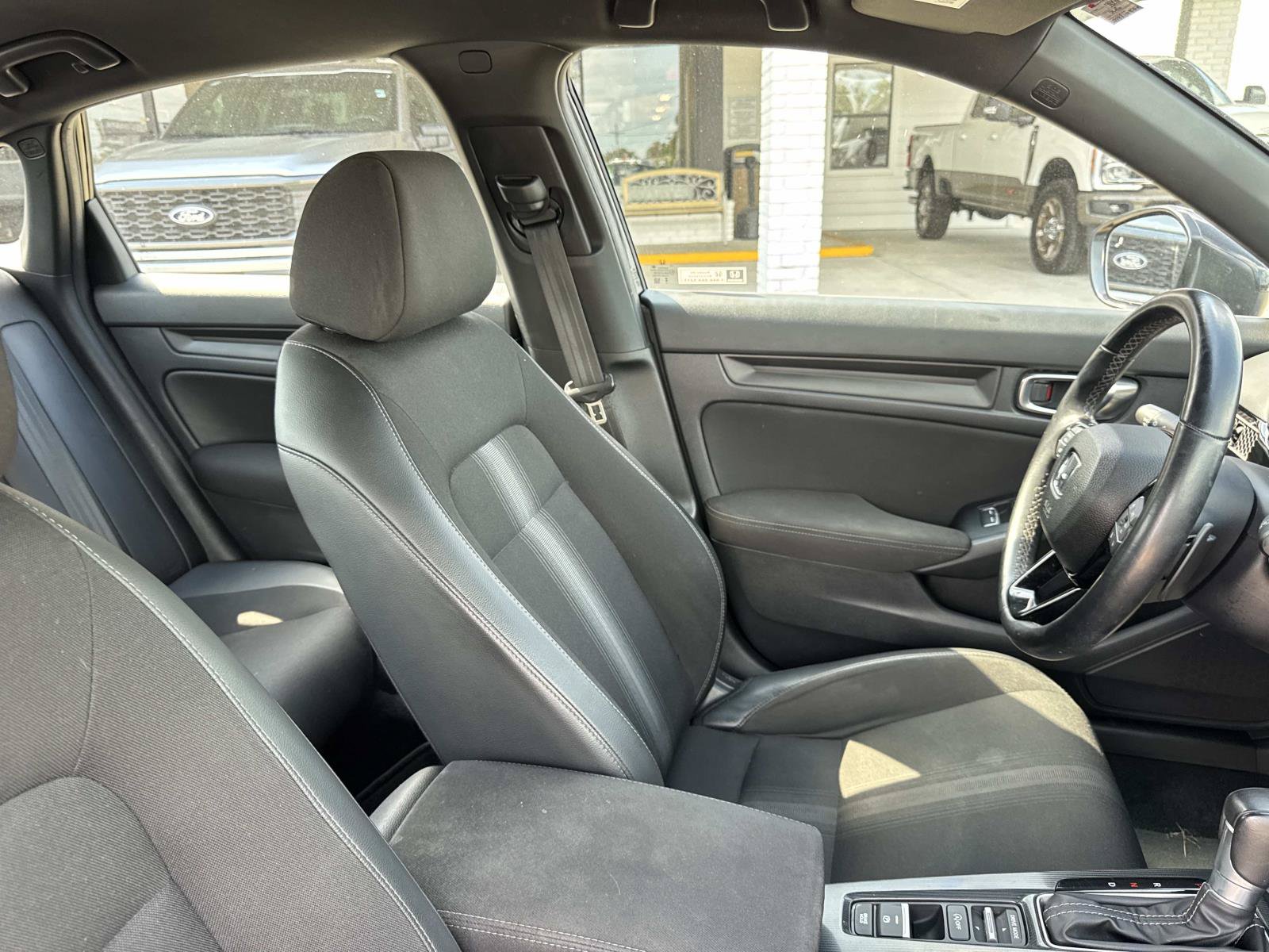 Used 2025 Honda Civic Sport image 10