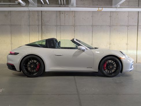 Certified 2023 Porsche 911 Targa 4 GTS AWD/4WD image 10