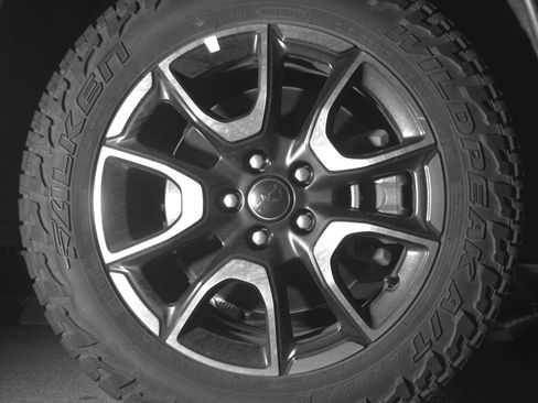 Used 2025 Jeep Compass Trailhawk image 13